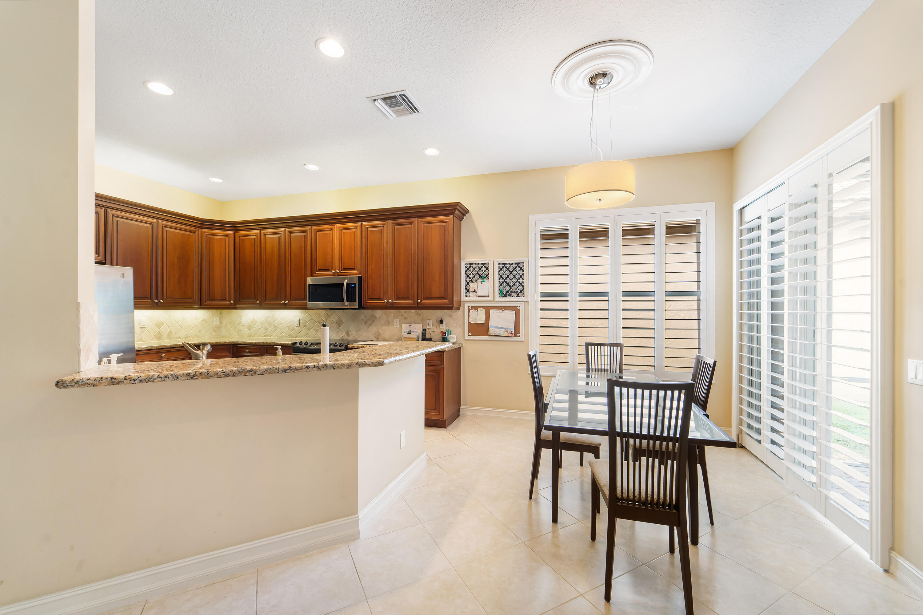 10582 Conway Trail Boynton Beach, FL 33437 - Photo 5 of 47 Dining