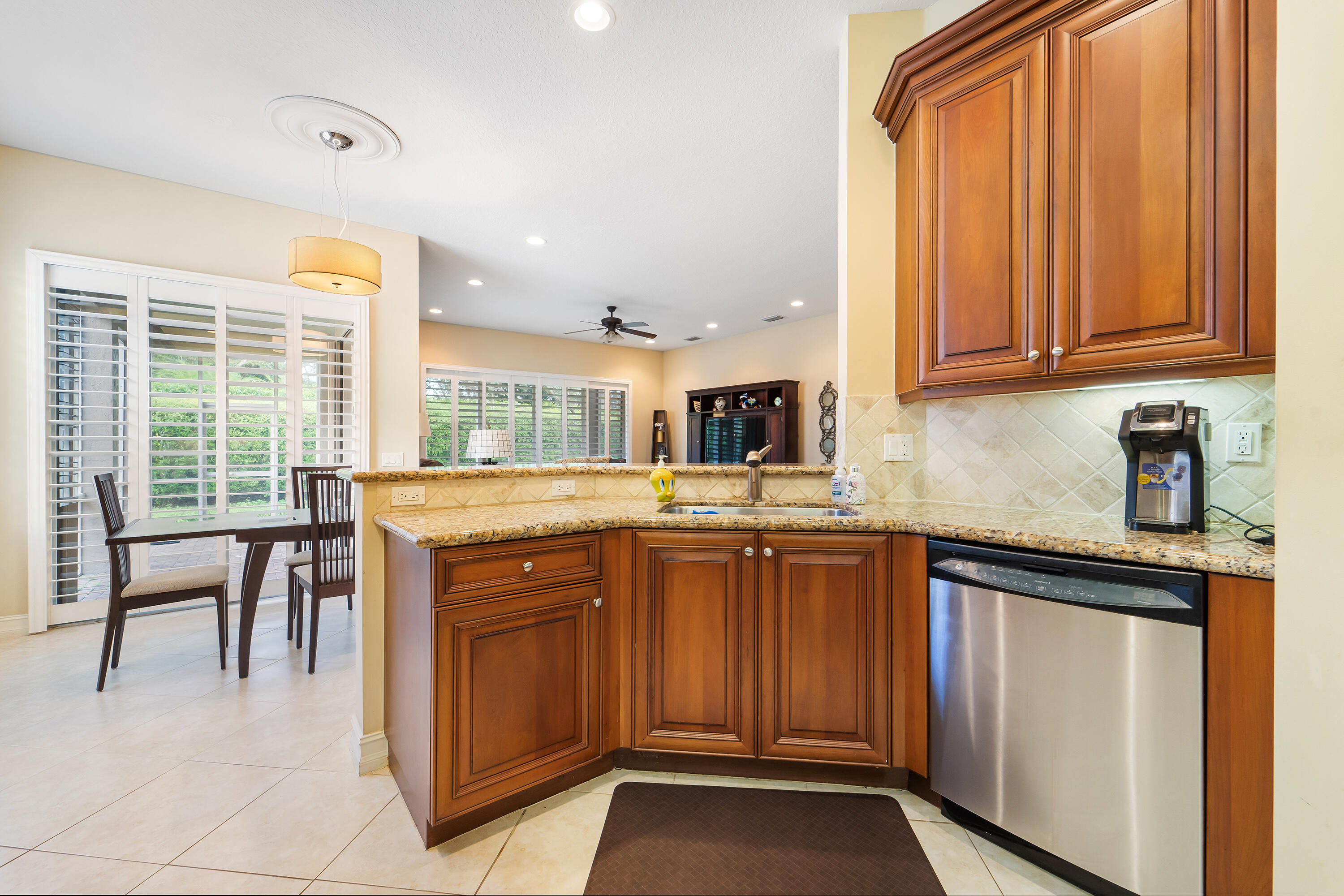 10582 Conway Trail Boynton Beach, FL 33437 - Photo 7 of 47 Kitchen