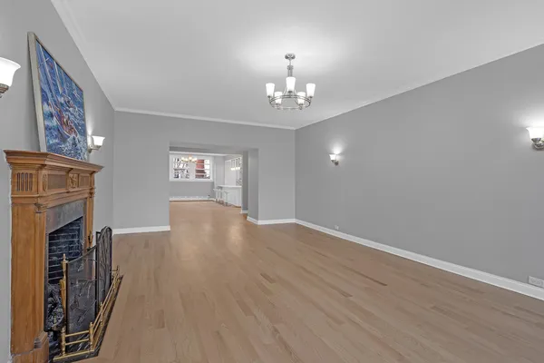 $550,000 | 3750 North Lake Shore Drive, Unit 2C, Chicago, IL 60613