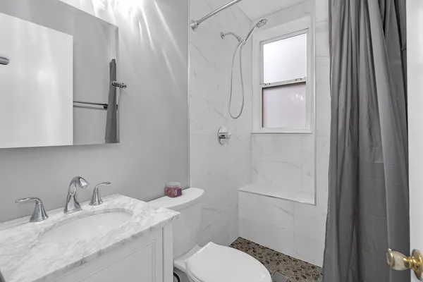 $550,000 | 3750 North Lake Shore Drive, Unit 2C, Chicago, IL 60613