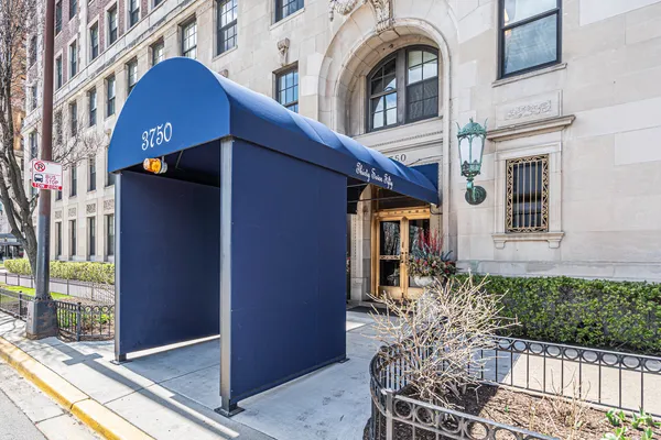 $550,000 | 3750 North Lake Shore Drive, Unit 2C, Chicago, IL 60613