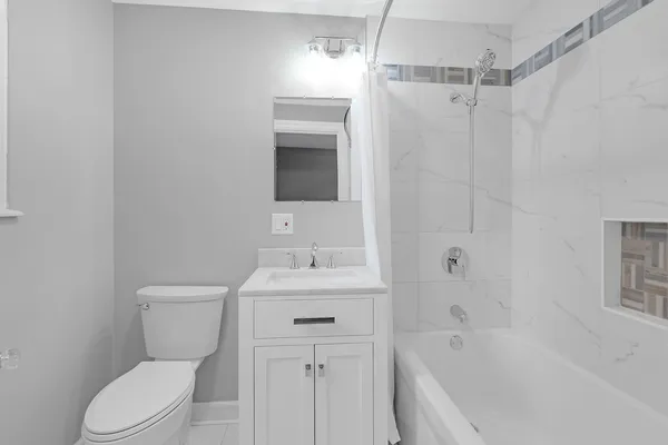 $550,000 | 3750 North Lake Shore Drive, Unit 2C, Chicago, IL 60613