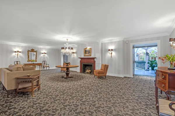 $550,000 | 3750 North Lake Shore Drive, Unit 2C, Chicago, IL 60613