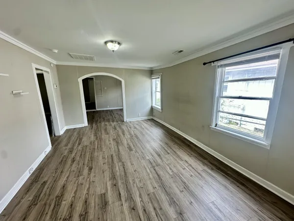 $2,000 | 1837 Doscher Avenue, Charleston, SC 29405