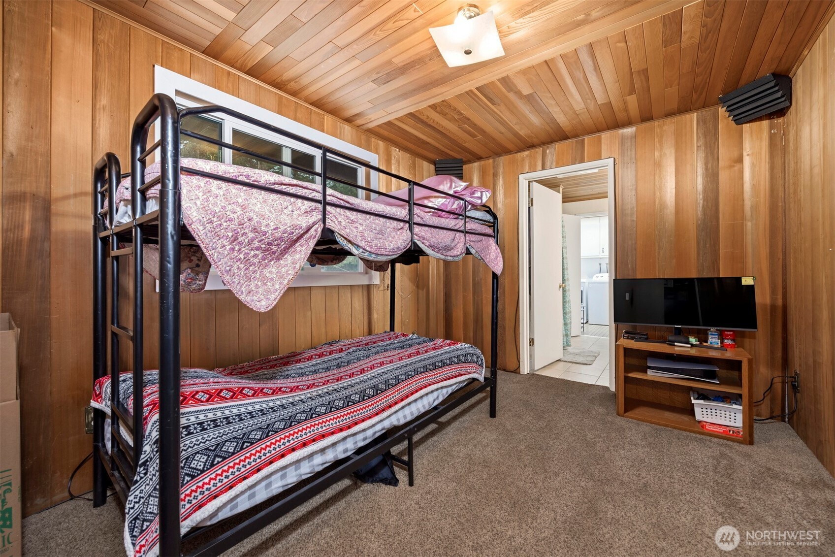 3630 Sorenson Road Everson, WA 98247 - Photo 18 of 39 a bedroom with bunk bed and a flat screen tv