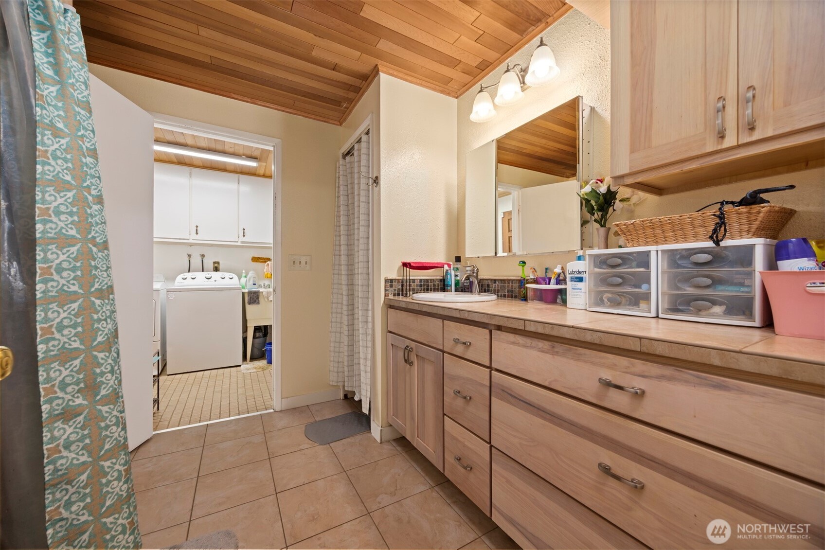 3630 Sorenson Road Everson, WA 98247 - Photo 20 of 39 a kitchen with a sink and cabinets