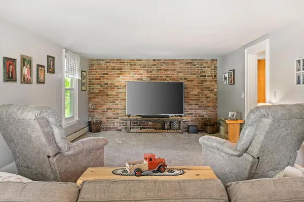 $1,495,000 | 697 Fort Hill Road, Gorham, ME 04038