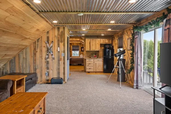 $1,495,000 | 697 Fort Hill Road, Gorham, ME 04038