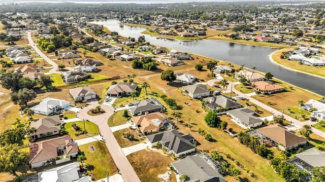 $365,000 | 2247 Hamburg Lane, Punta Gorda, FL 33983