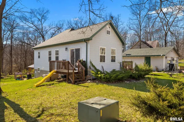 $179,900 | 19 Foothill Drive, Putnam, IL 61560