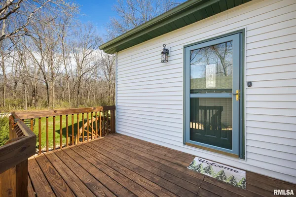 $179,900 | 19 Foothill Drive, Putnam, IL 61560