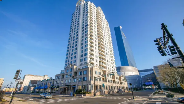 $2,200 | 526 Pacific Avenue, Unit 806, Atlantic City, NJ 08401
