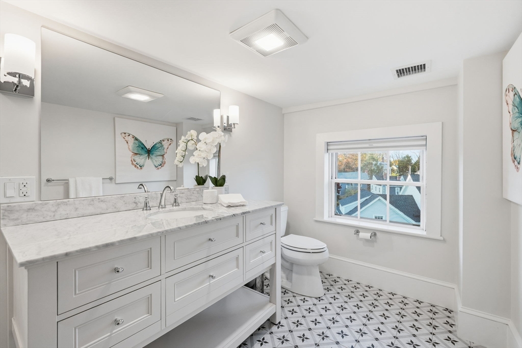 45 Pleasant Street Marblehead, MA 01945 - Photo 38 of 42