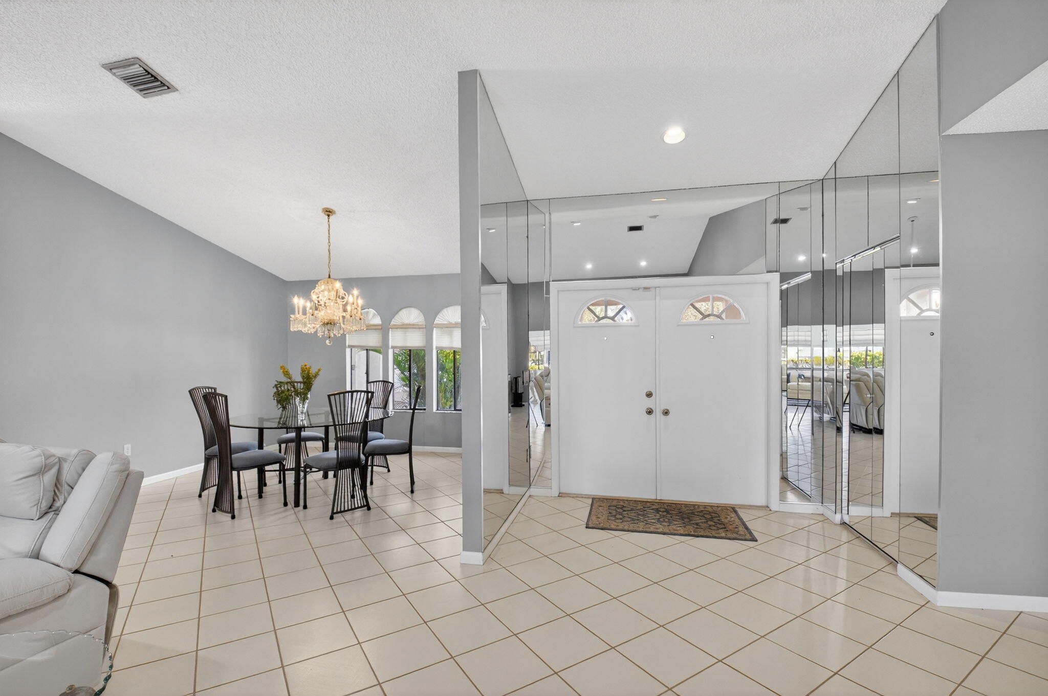 2905 Riviera Drive Delray Beach, FL 33445 - Photo 13 of 83 FOYER