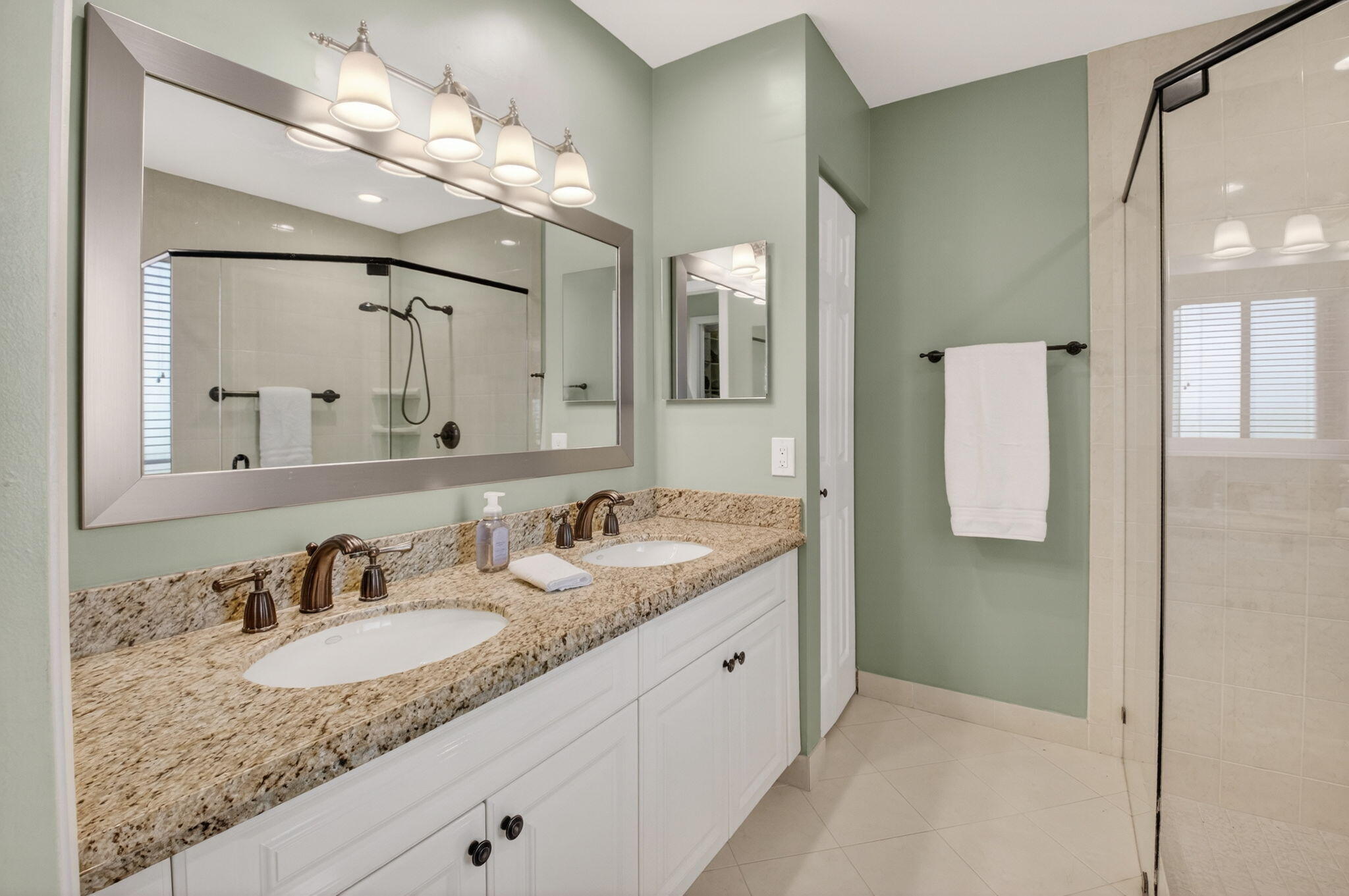 2905 Riviera Drive Delray Beach, FL 33445 - Photo 27 of 83 37-web-or-mls-DSC_7886