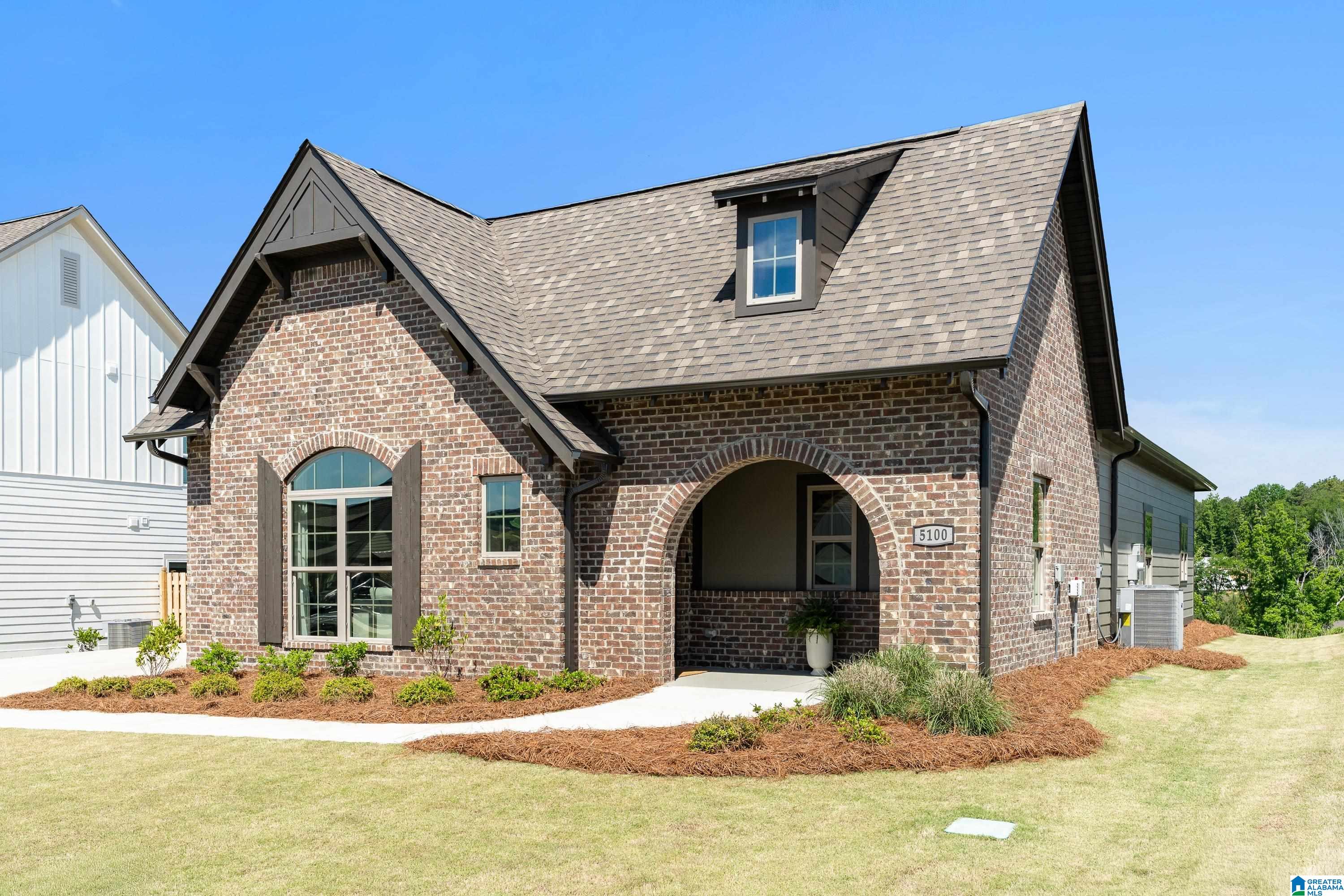 5100 Simms Ridge Pelham, AL 35124 - Photo 3 of 49
