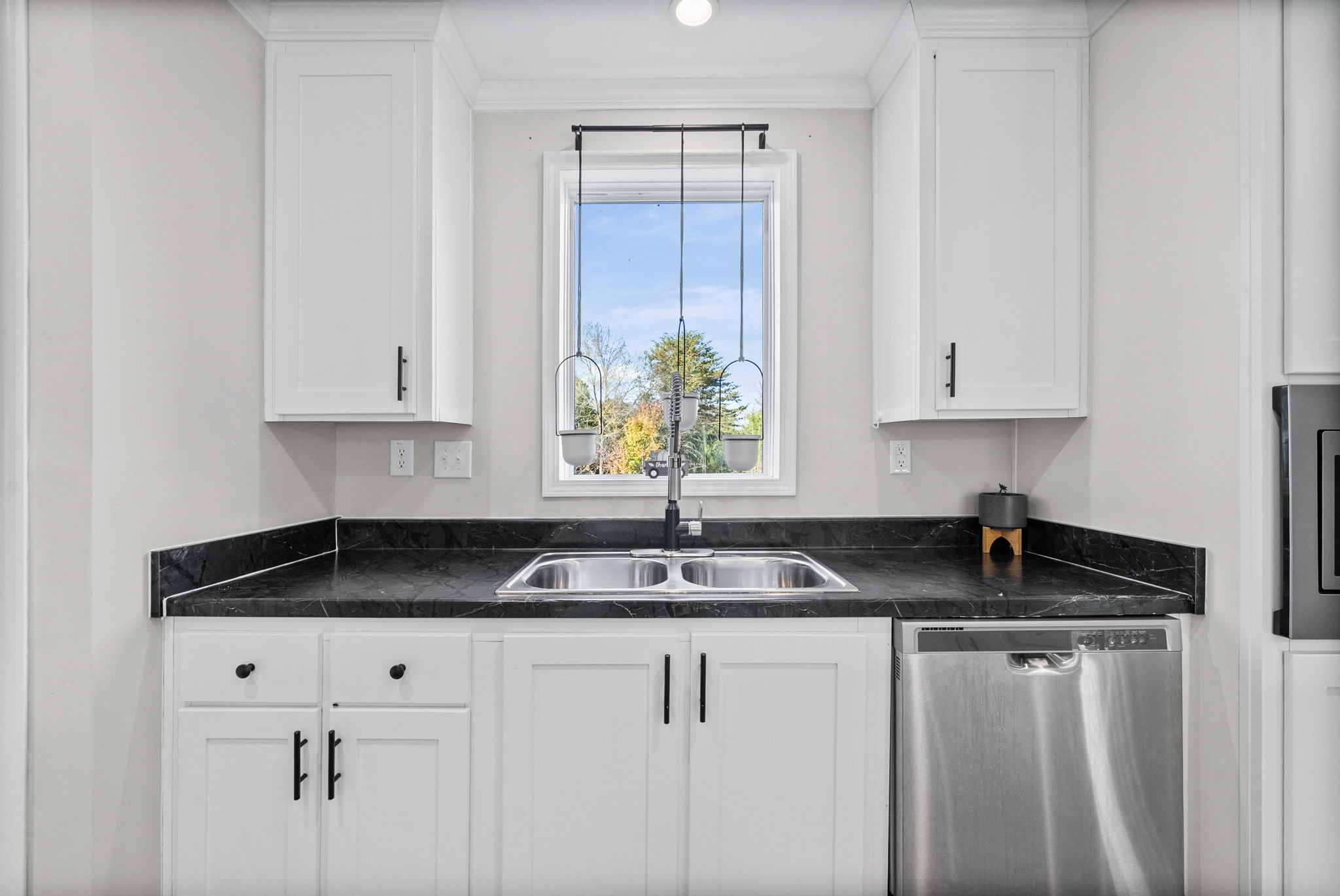 111 Antioch Road Charlotte, TN 37036 - Photo 13 of 36