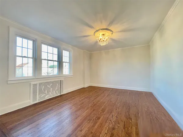 $4,000 | 29-28 163rd Street | Murray Hill - Flushing