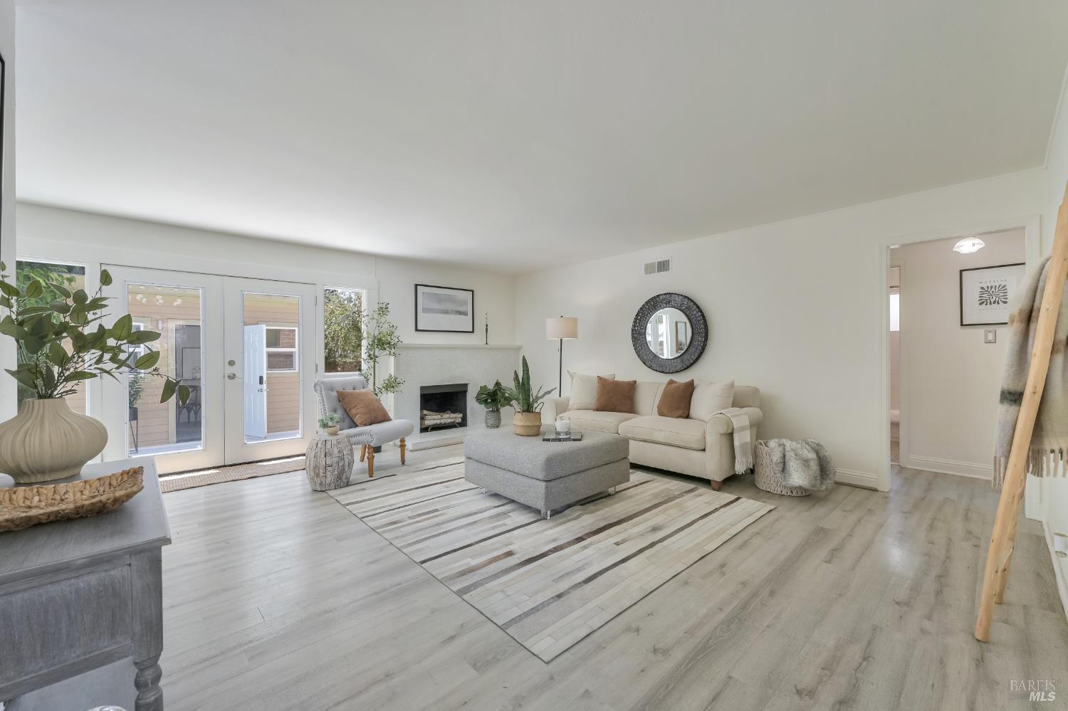 555 Arthur Street Novato, CA 94947 - Photo 3 of 31