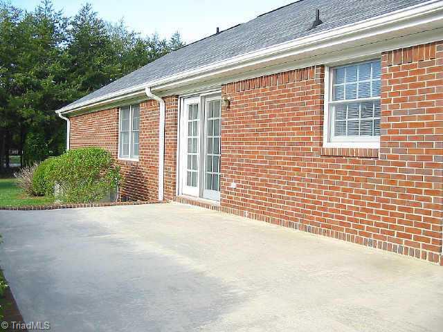 403 Holyoke Road Greensboro, NC 27406 - Photo 8 of 9 Other.
