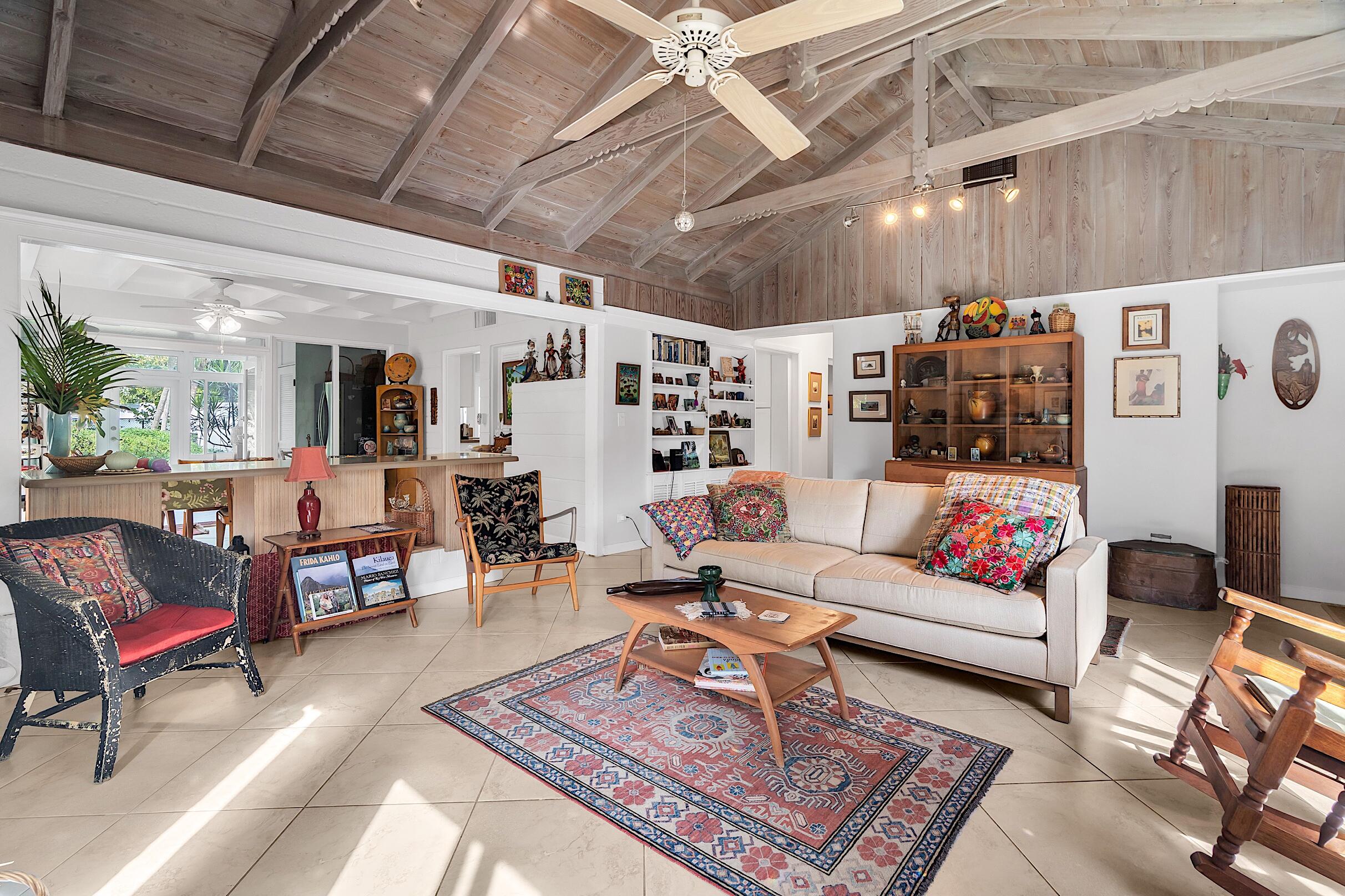 12 East Ocean Avenue Ocean Ridge, FL 33435 - Photo 7 of 46 great room_vaulted ceiling