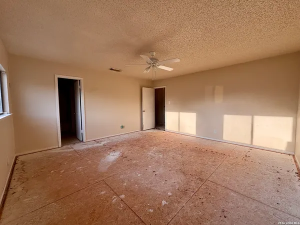 $180,000 | 6338 Beech Trail Drive, Converse, TX 78109