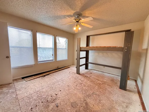 $180,000 | 6338 Beech Trail Drive, Converse, TX 78109