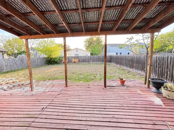 $180,000 | 6338 Beech Trail Drive, Converse, TX 78109