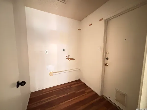 $180,000 | 6338 Beech Trail Drive, Converse, TX 78109