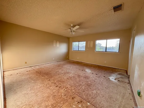 $180,000 | 6338 Beech Trail Drive, Converse, TX 78109