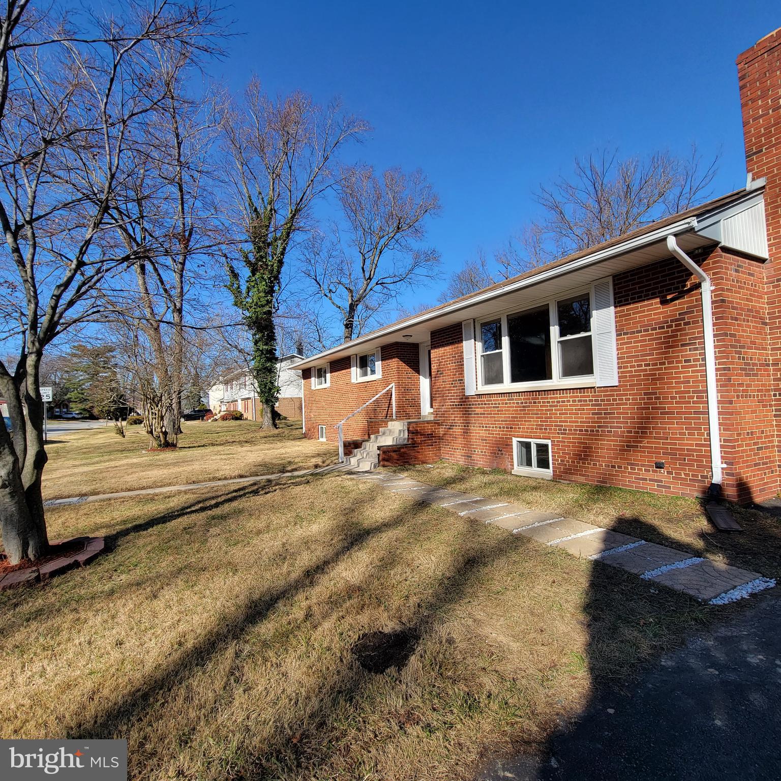 401 Rosier Road Fort Washington, MD 20744 - Photo 3 of 40 Gallery Image 3