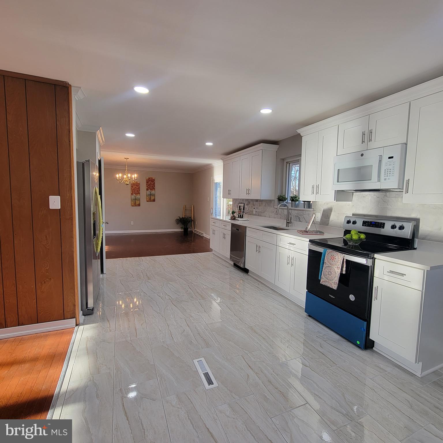 401 Rosier Road Fort Washington, MD 20744 - Photo 4 of 40 All new kitchen!