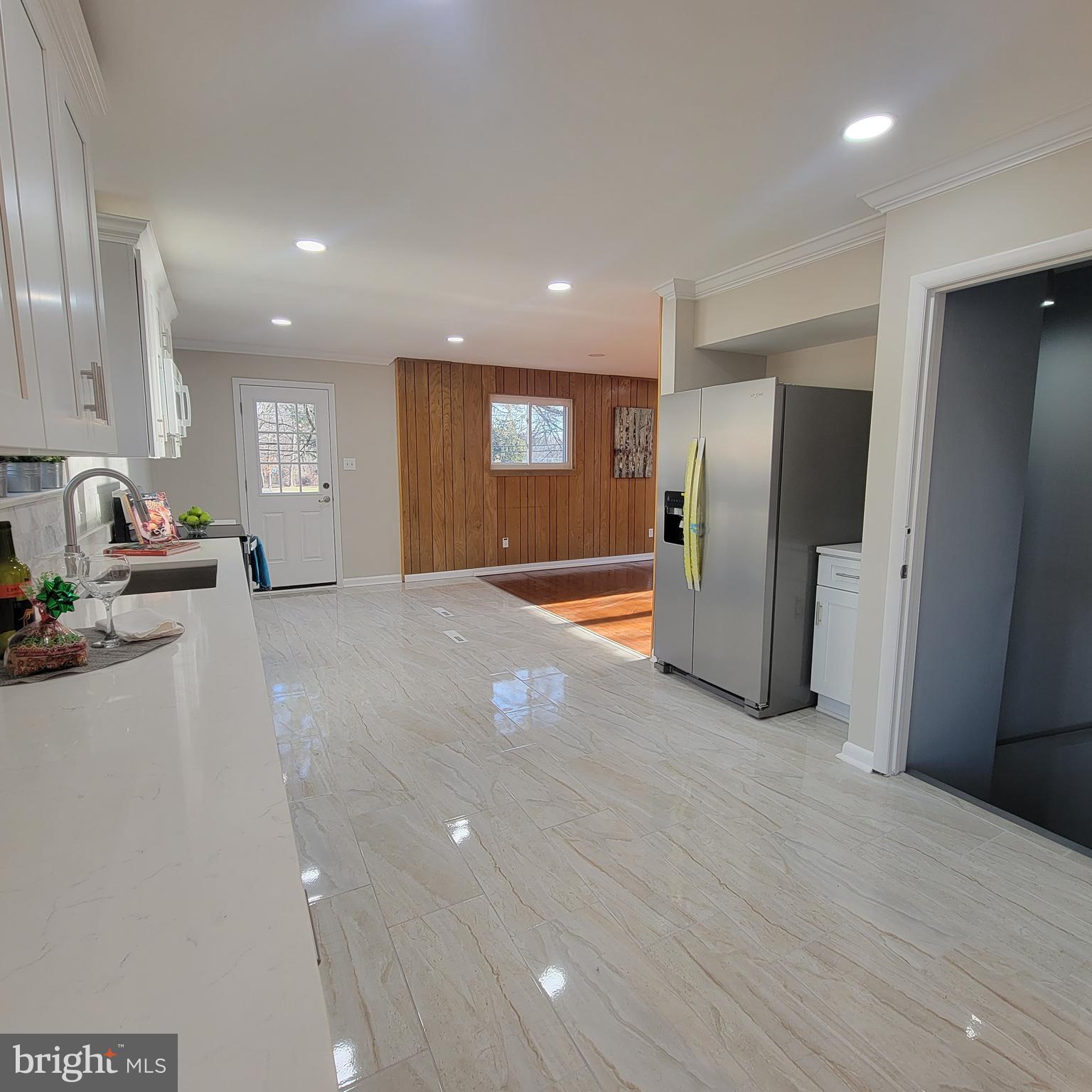 401 Rosier Road Fort Washington, MD 20744 - Photo 5 of 40 Quartz counters
