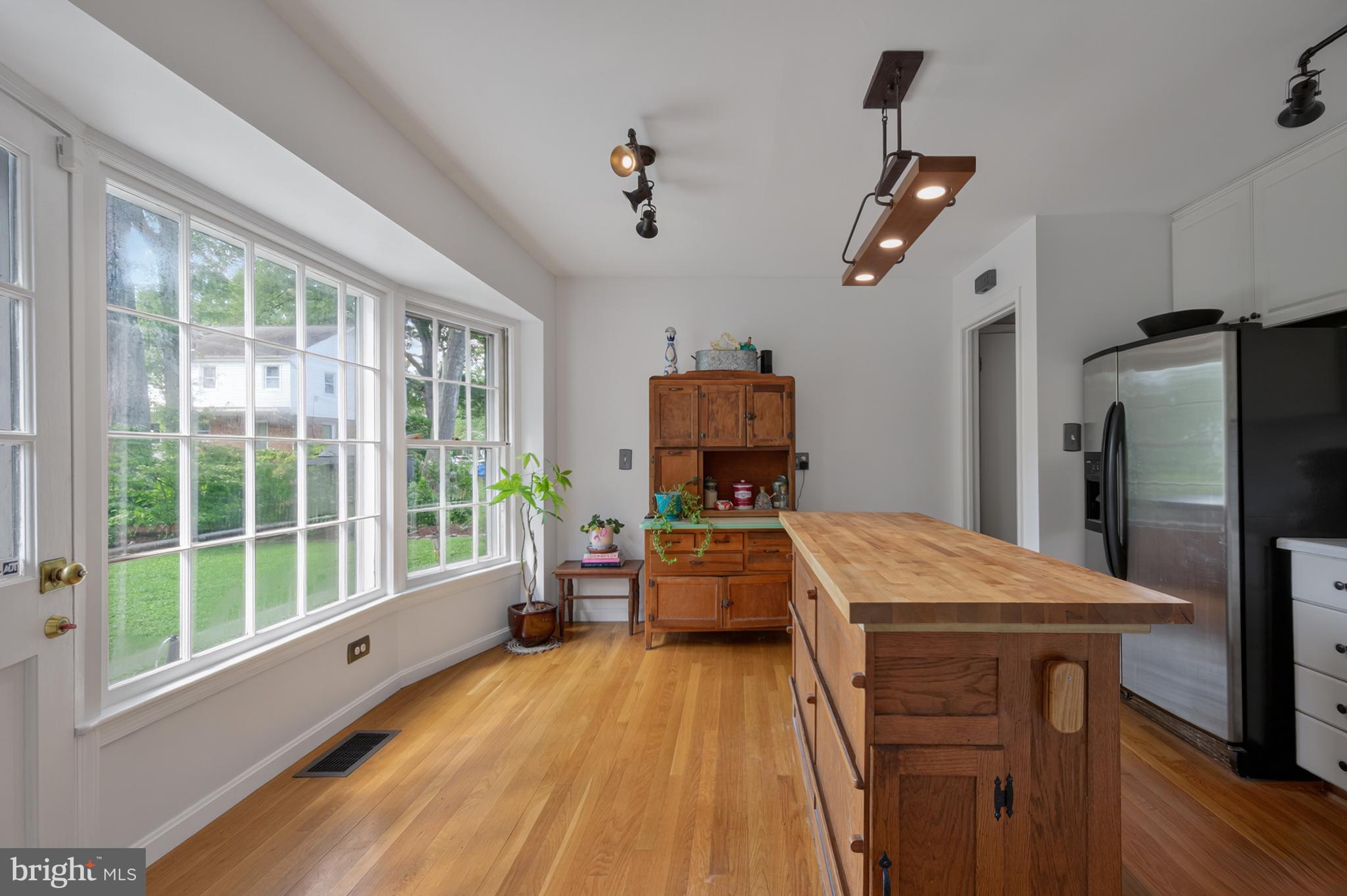 1102 Alden Road Alexandria, VA 22308 - Photo 11 of 62 Gallery Image 11