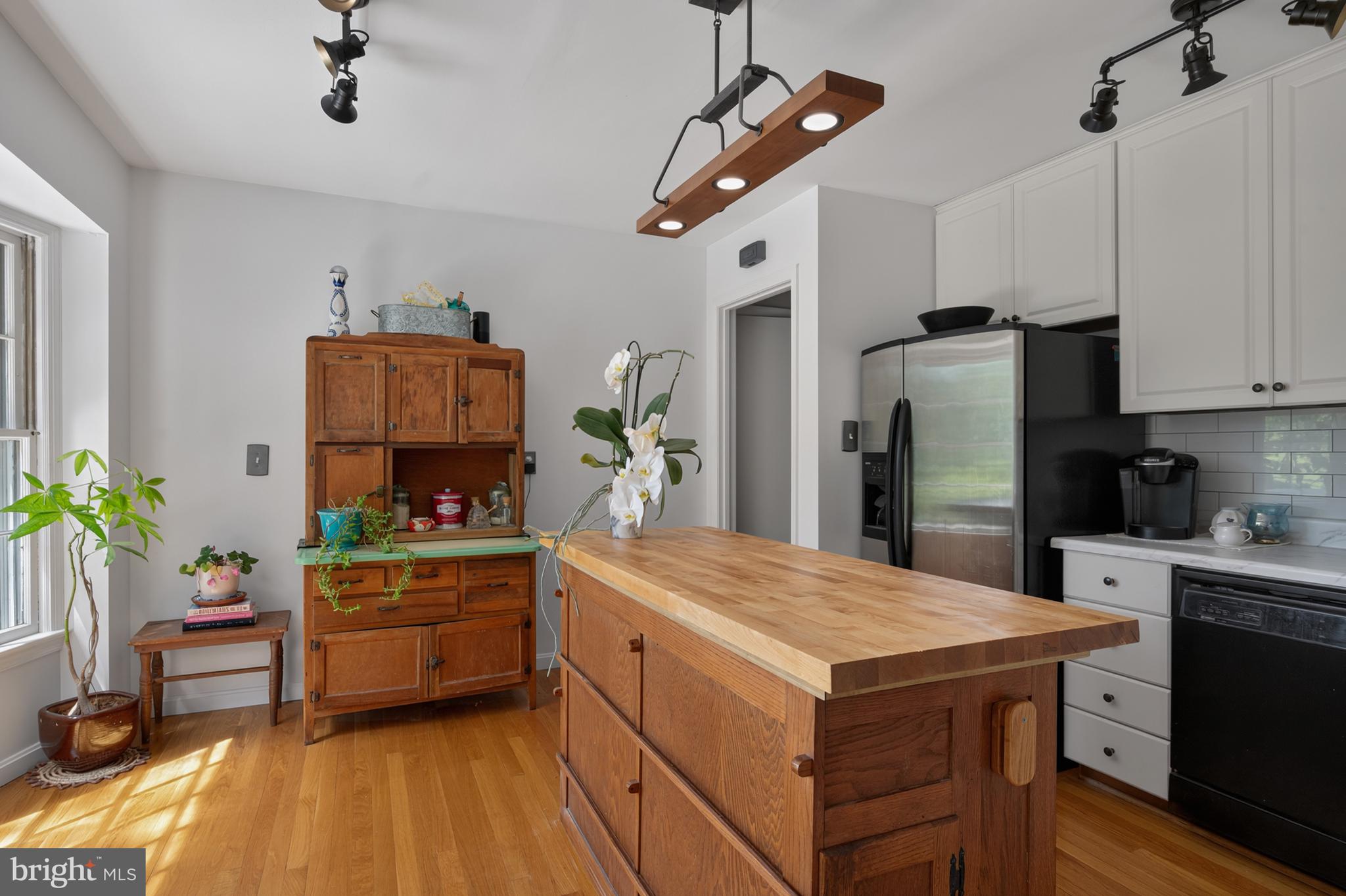 1102 Alden Road Alexandria, VA 22308 - Photo 12 of 62 Gallery Image 12