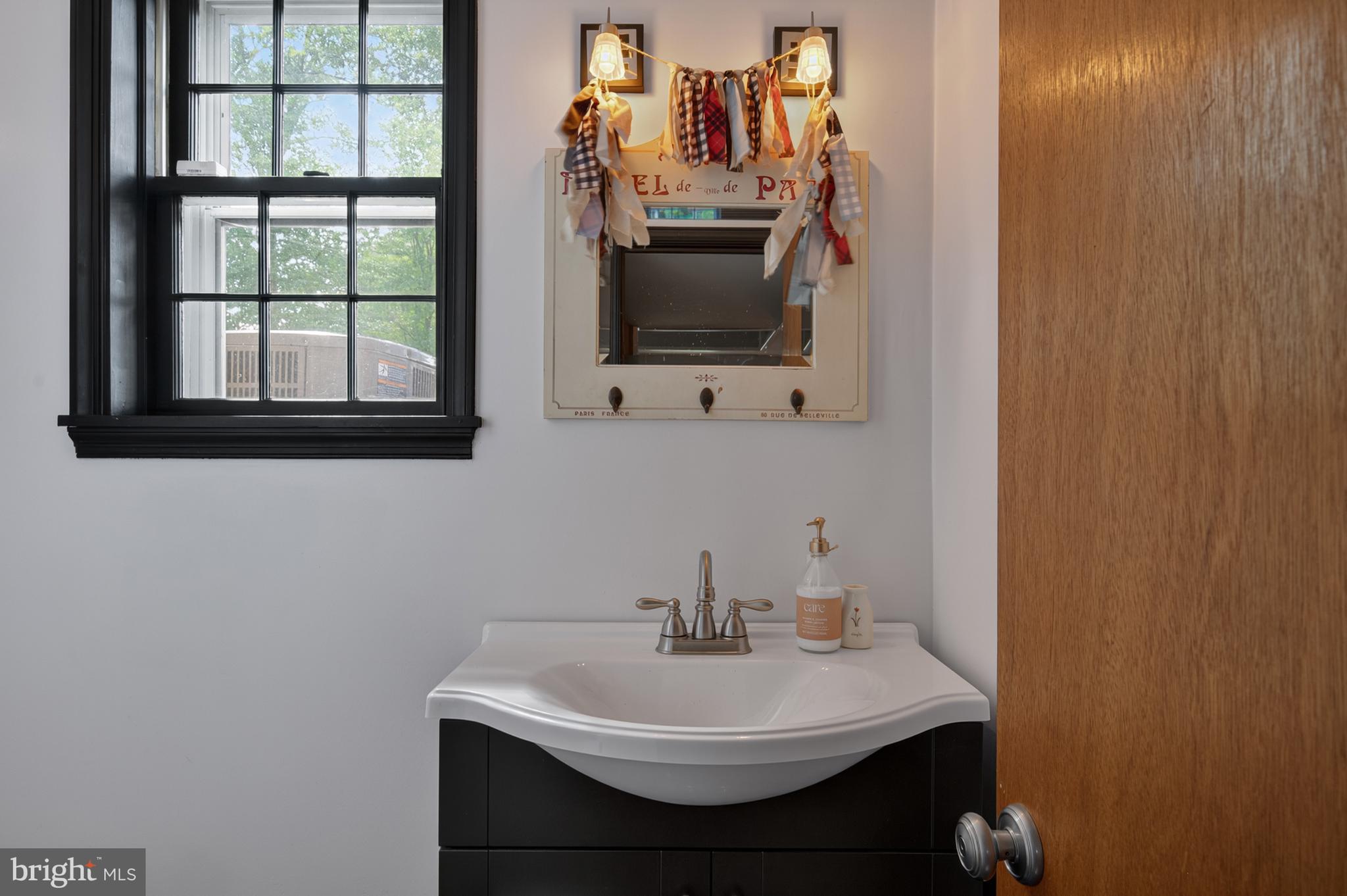 1102 Alden Road Alexandria, VA 22308 - Photo 39 of 62 Gallery Image 39