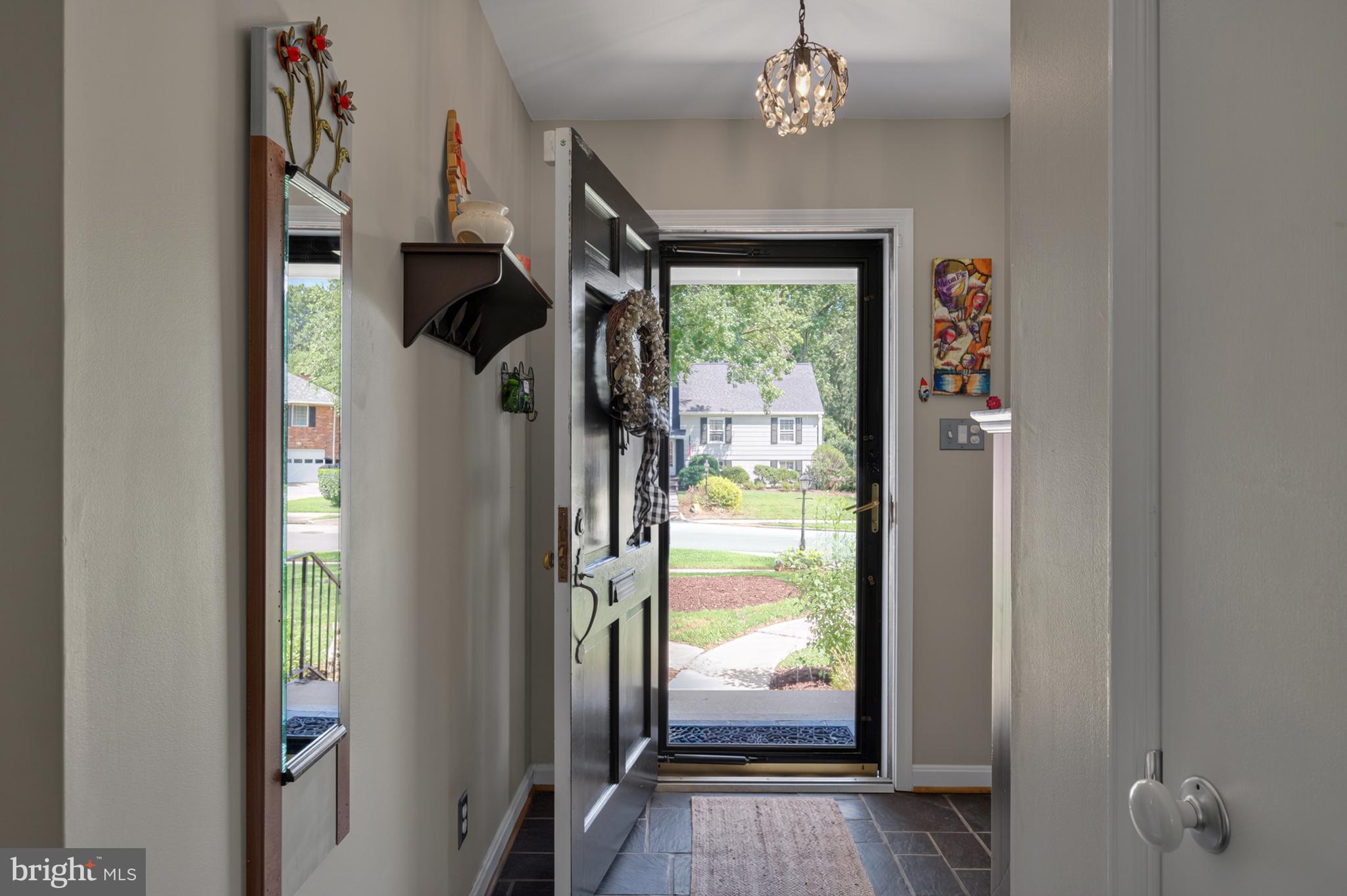 1102 Alden Road Alexandria, VA 22308 - Photo 5 of 62 Gallery Image 5