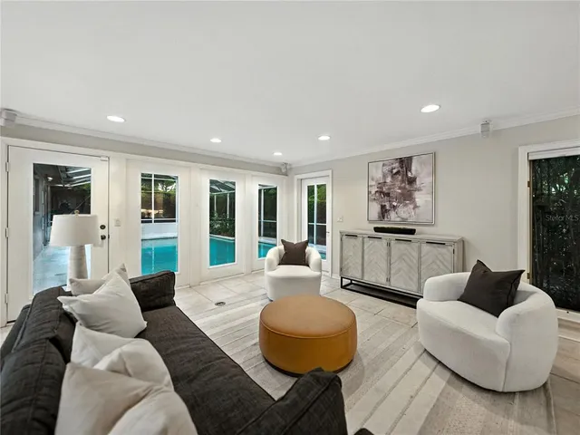 $800,000 | 1249 Lake Point Drive, Lakeland, FL 33813