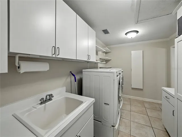 $800,000 | 1249 Lake Point Drive, Lakeland, FL 33813