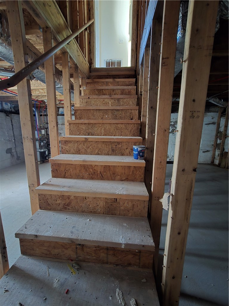 140 Lake View Road Cranston, RI 02920 - Photo 18 of 24 Gallery Image 18