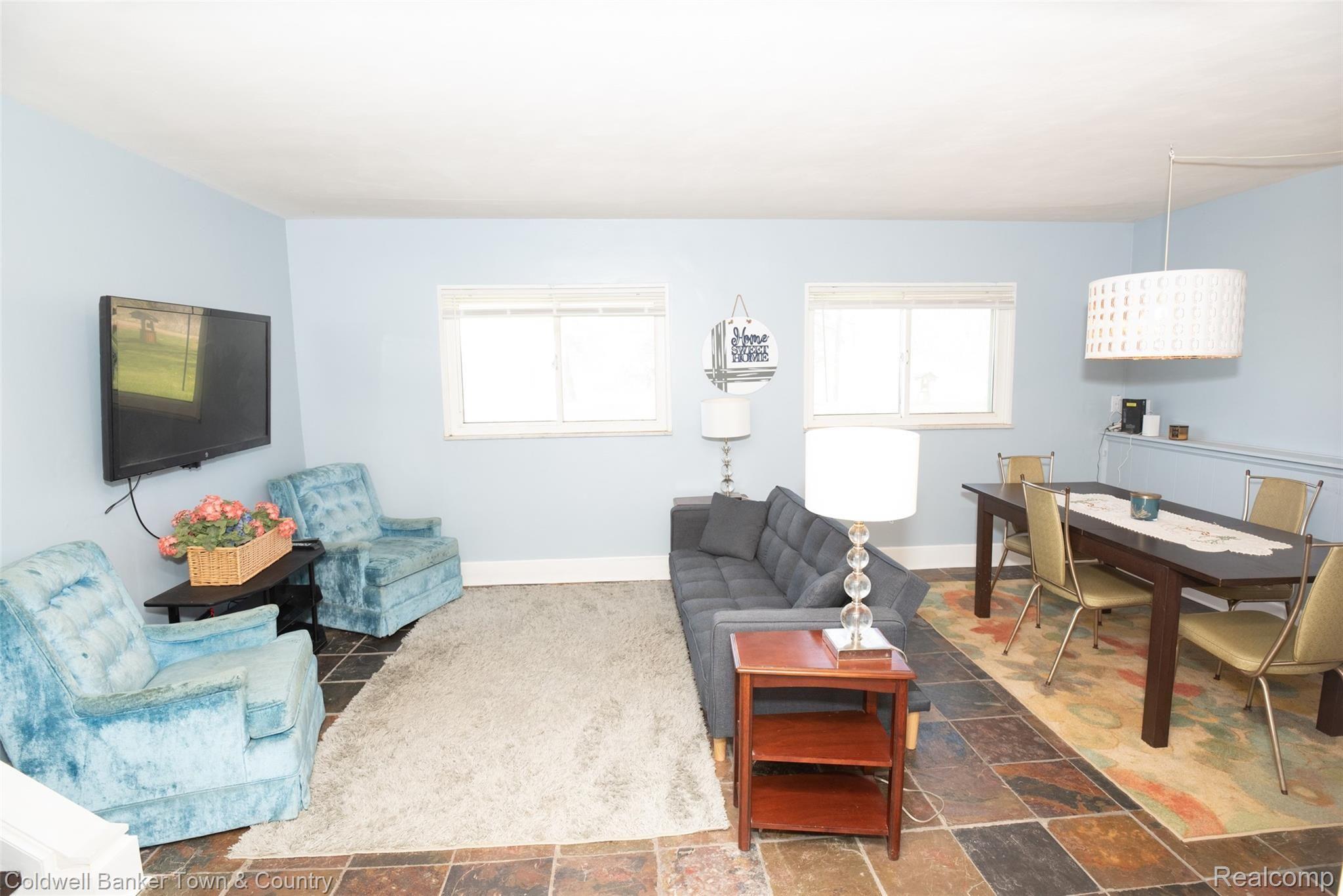 4546 North Fleming Road Howell, MI 48855 - Photo 6 of 19 mc-6.JPG