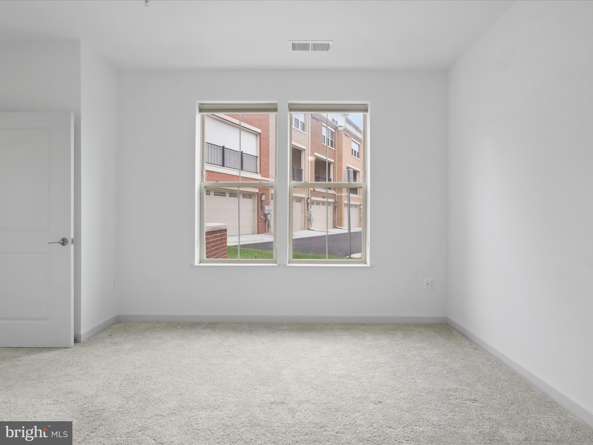 10755 Fairgrounds Drive, Unit 101 Fairfax, VA 22030 - Photo 26 of 58 Primary bedroom