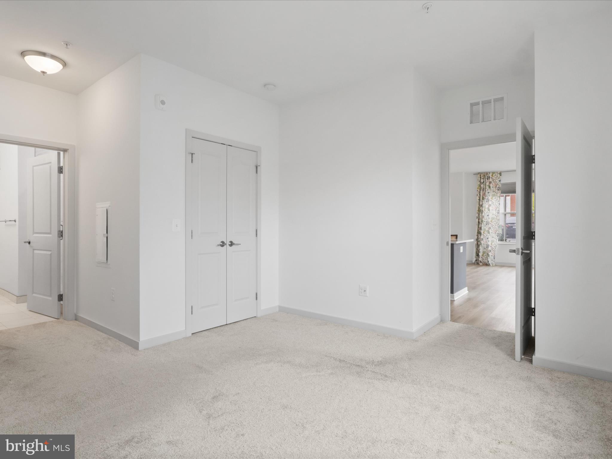 10755 Fairgrounds Drive, Unit 101 Fairfax, VA 22030 - Photo 27 of 58 Primary bedroom
