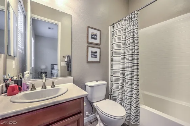 $1,350,000 | 9760 Arch Canyon Court, Las Vegas, NV 89149