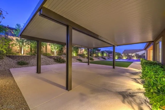 $1,350,000 | 9760 Arch Canyon Court, Las Vegas, NV 89149