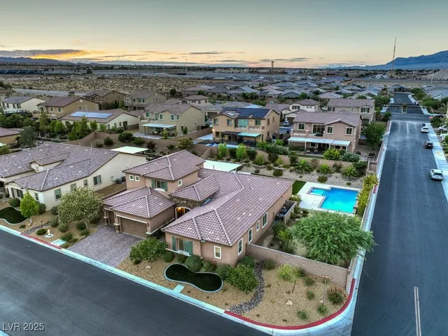 $1,350,000 | 9760 Arch Canyon Court, Las Vegas, NV 89149
