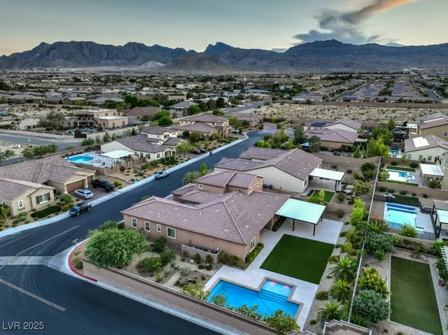 $1,350,000 | 9760 Arch Canyon Court, Las Vegas, NV 89149
