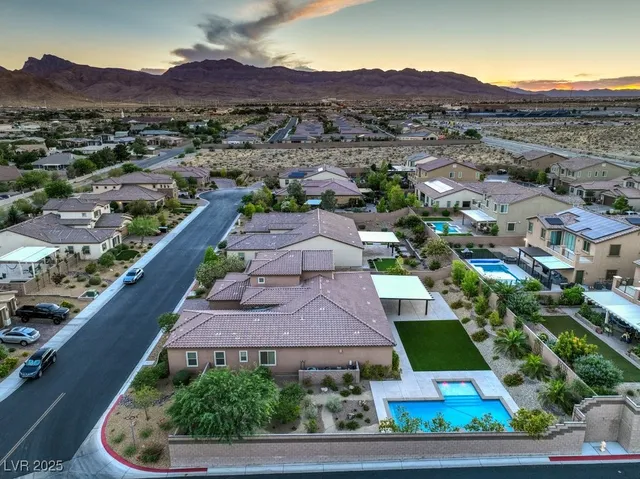 $1,350,000 | 9760 Arch Canyon Court, Las Vegas, NV 89149