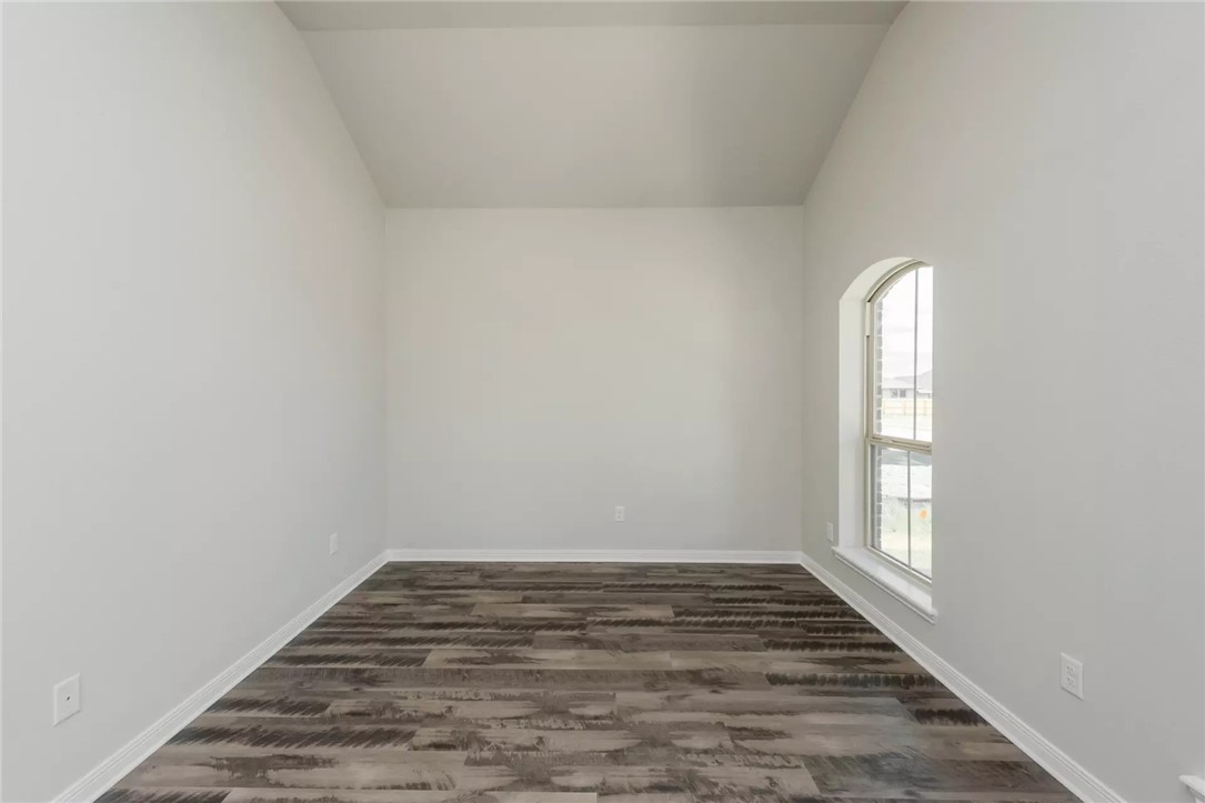 5118 Leaning Tree Temple, TX 76502 - Photo 5 of 39