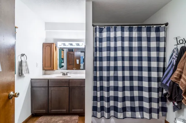 $399,900 | 360 Eyster Drive, Angola, IN 46703